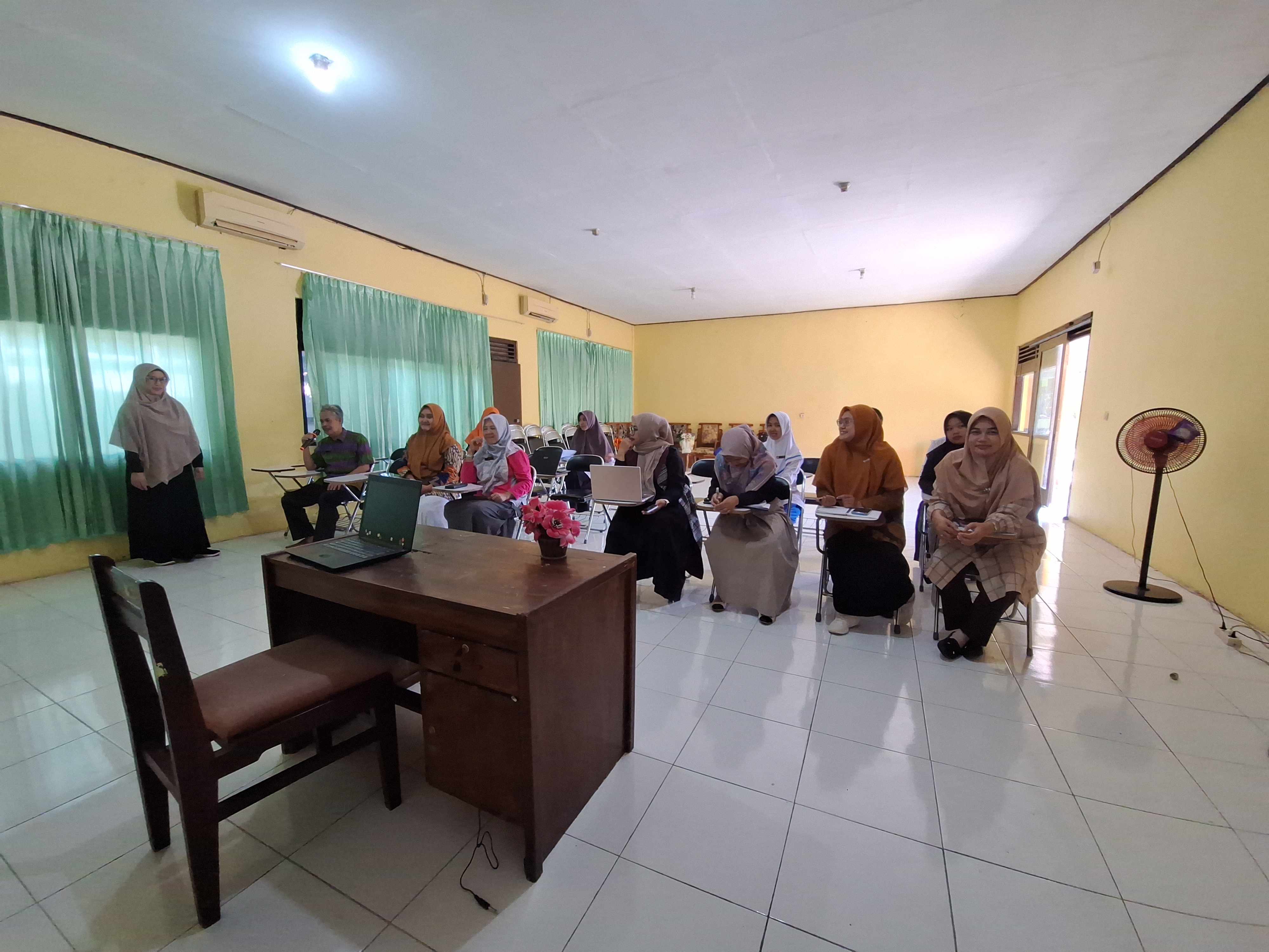 Mahasiswa DIII Kebidanan BKU Kendal